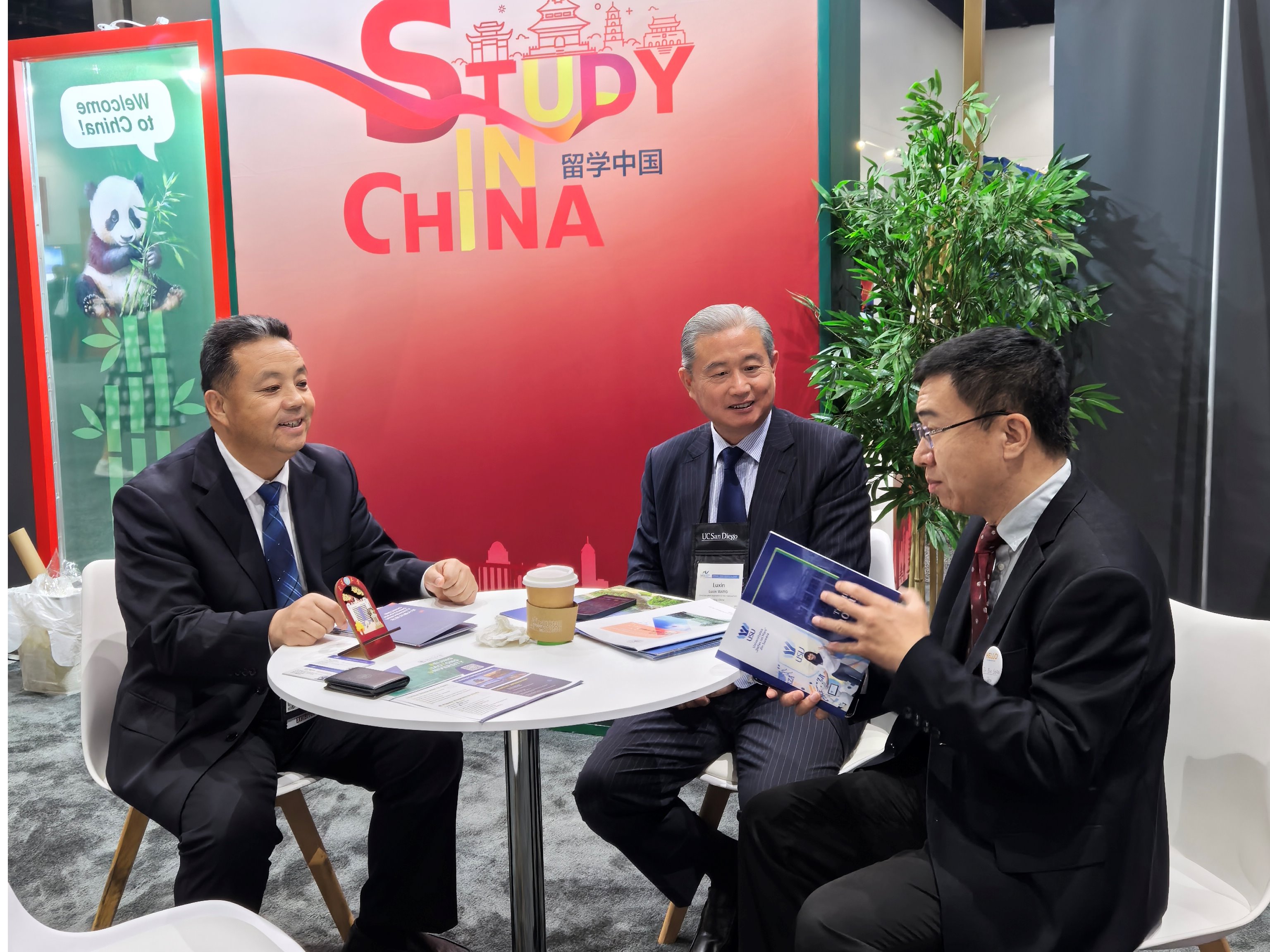 我校代表團訪問日本、美國，深入推進國際合作